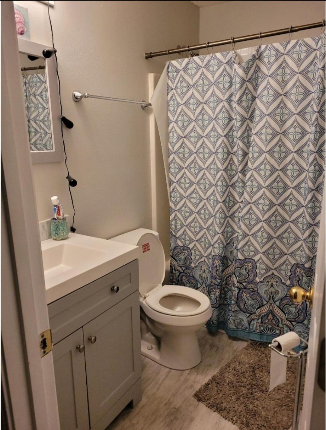 פנסקולה Bedroom Four Minutes From Beach מראה חיצוני תמונה